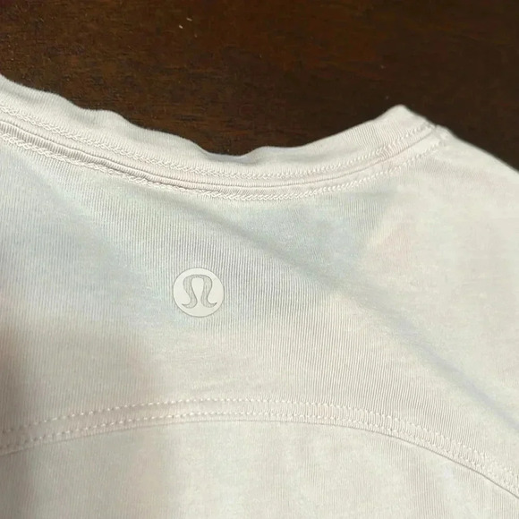 lululemon athletica Lululemon Wrap Long Sleeve Crop Top - Picture 4 of 5